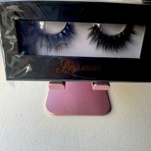 🎈SOLD🎈Lilly Lashes in Style Mykonos